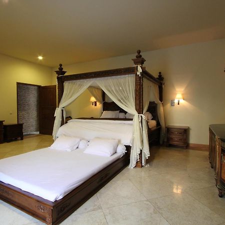 griya desa hotel&pool Sleman  Bagian luar foto