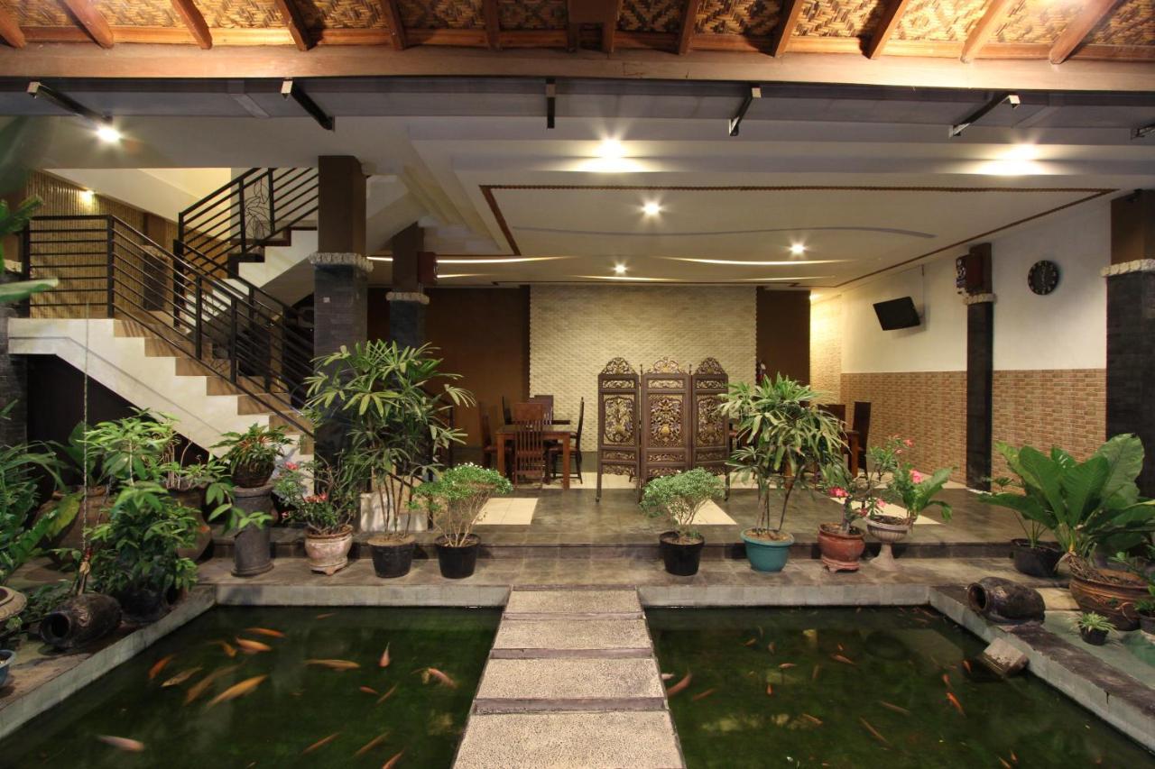 griya desa hotel&pool Sleman  Bagian luar foto