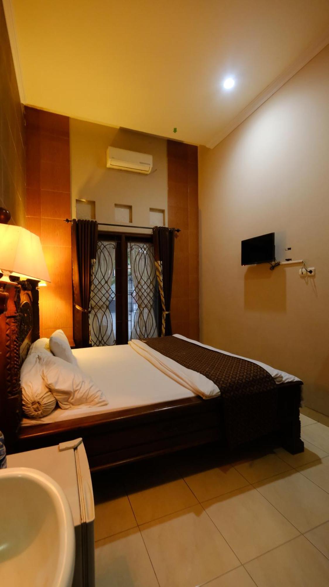 griya desa hotel&pool Sleman  Bagian luar foto